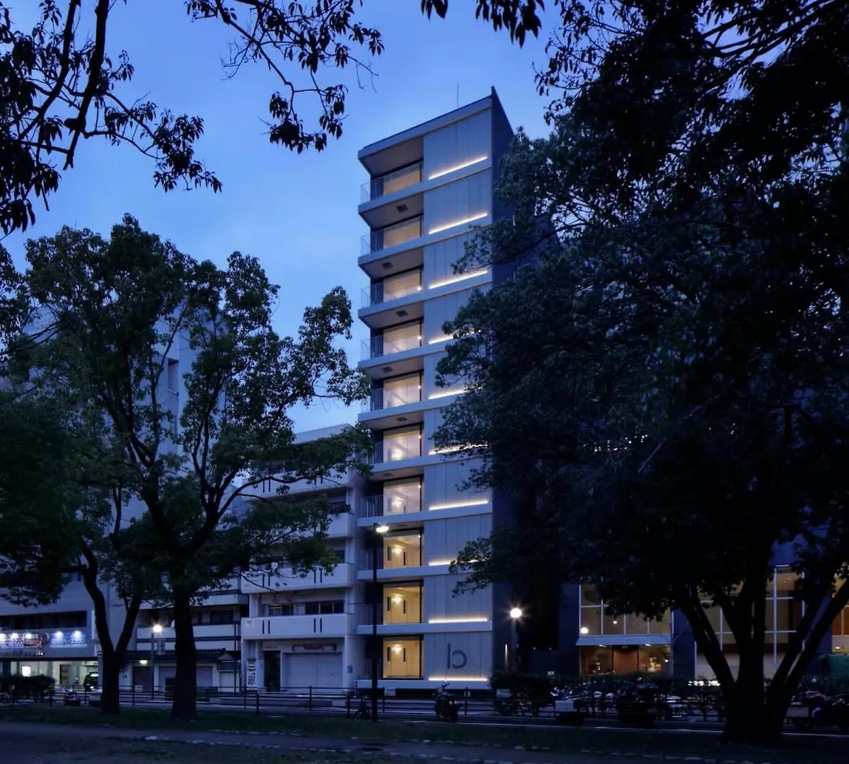 Apartment Bhotel Heiwaodori 1002 - High Rise Apt Famous Hiroshima Dori 6Ppl Japan
